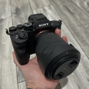 Sony Alpha A7 IV